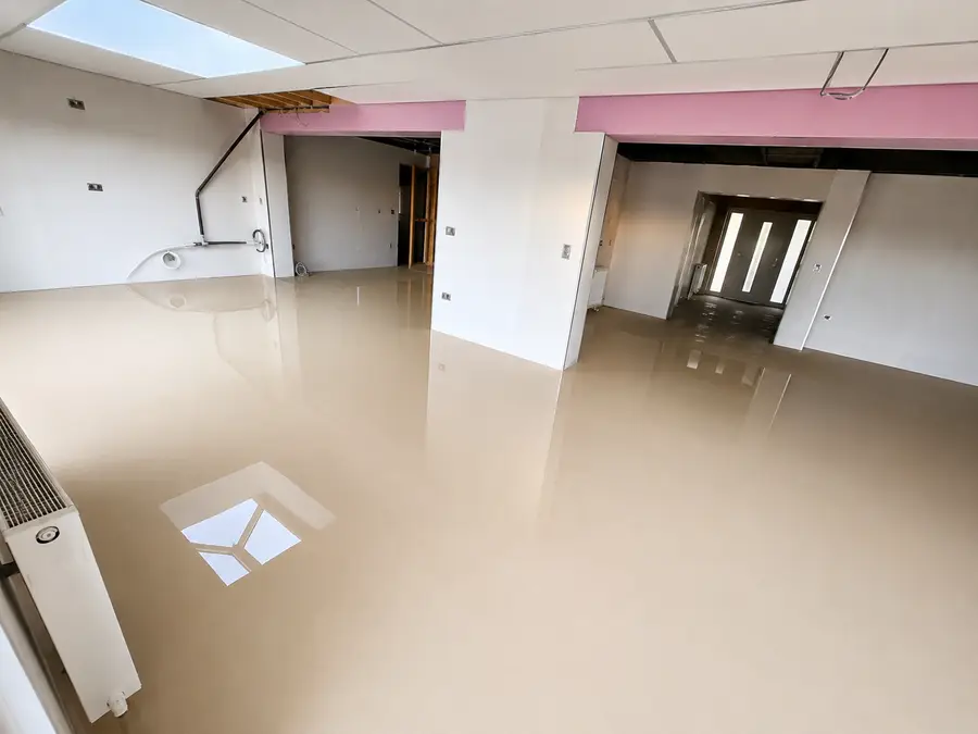 Full Downstairs Screed